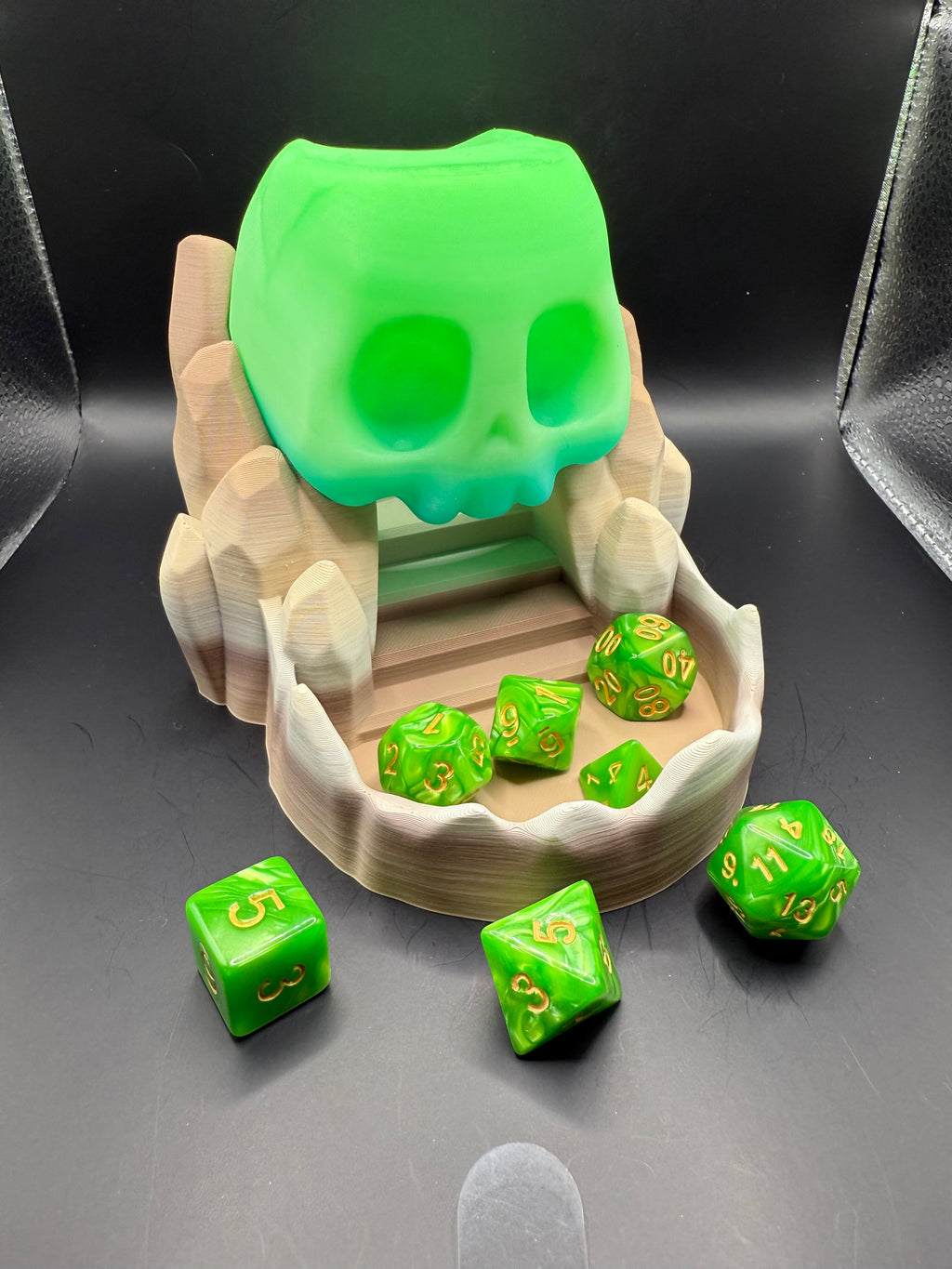 Skull Island Dice Tower (comes with pack of dice)